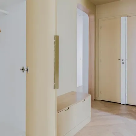 Appartement De Trois *